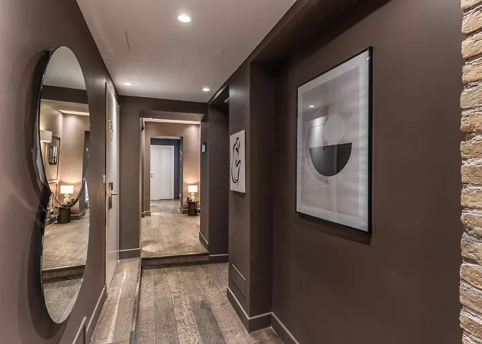 Telier Tomacelli בית הארחה 4*